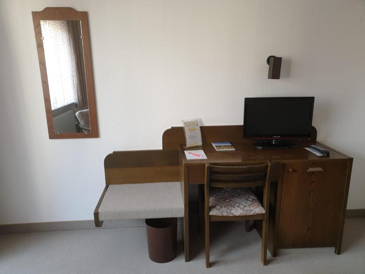 Hotel Muenzmay สตุตการ์ต ภายนอก รูปภาพ